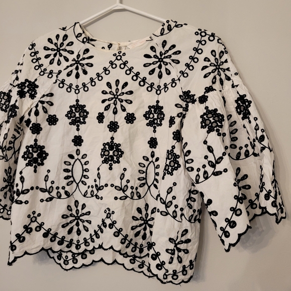 Zara Eyelet Crop Top - Picture 3 of 13